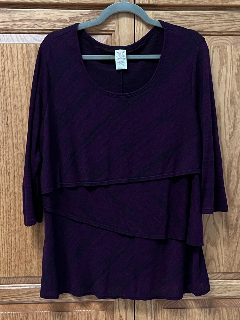 Faded Glory Women’s Layered Scoop Neck Top - Deep Plum/Blk, GUC, Size 1X (16W)